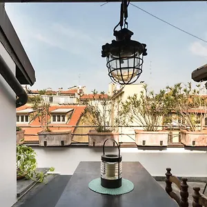 Penthouse Centro Wifi , Milan Italy