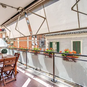 Casa Paradisi , Rome Italy