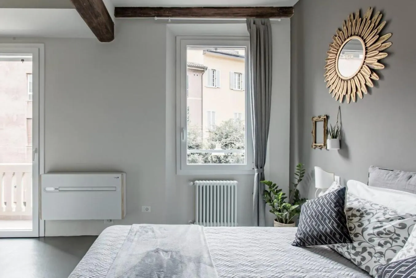 Charming Flat Righi Bologna Apartment